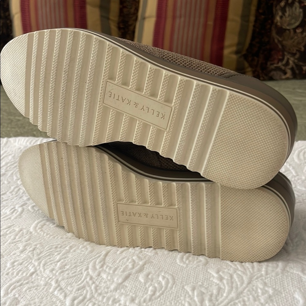 Kelly & Kate Women’s Casual shoes - Picture 4 of 7